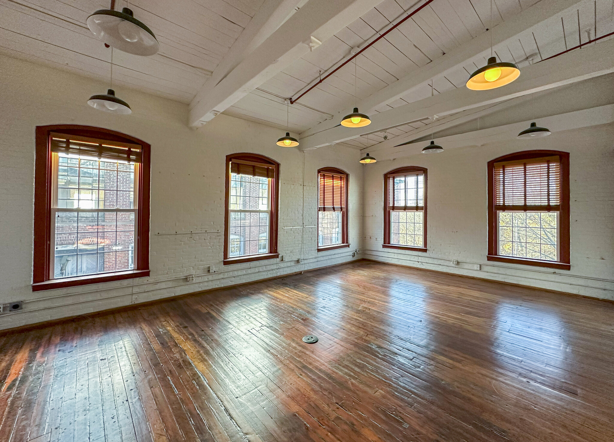 305 Union St, Franklin, MA for lease Building Photo- Image 1 of 1