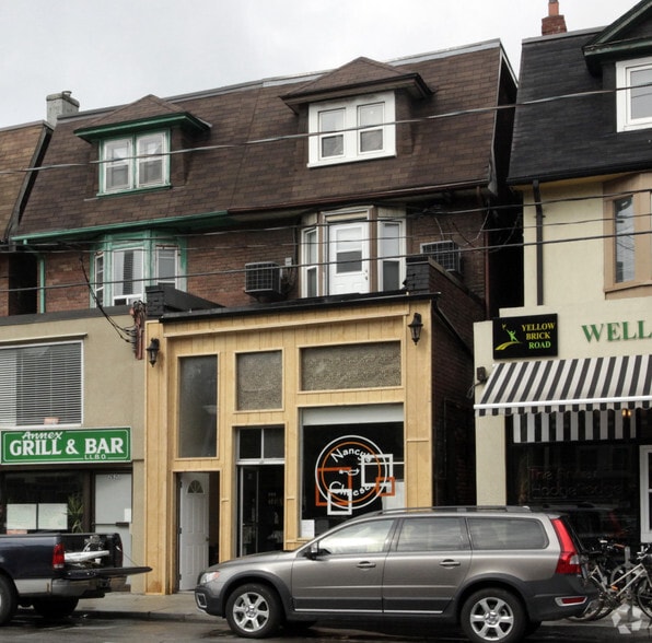 260 Dupont St, Toronto, ON M5R 1V7