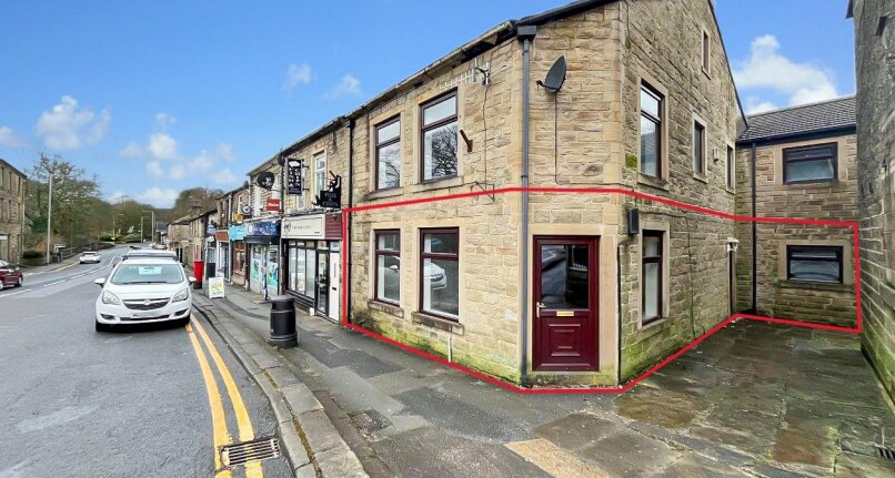 556 Burnley Rd, Rossendale for sale Primary Photo- Image 1 of 1