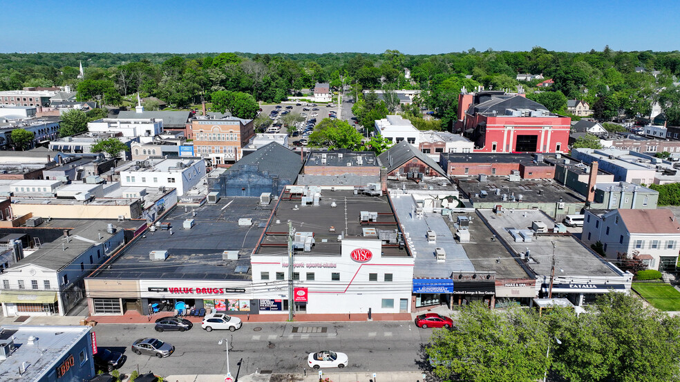 16 New St, Huntington, NY for lease - Building Photo - Image 1 of 7