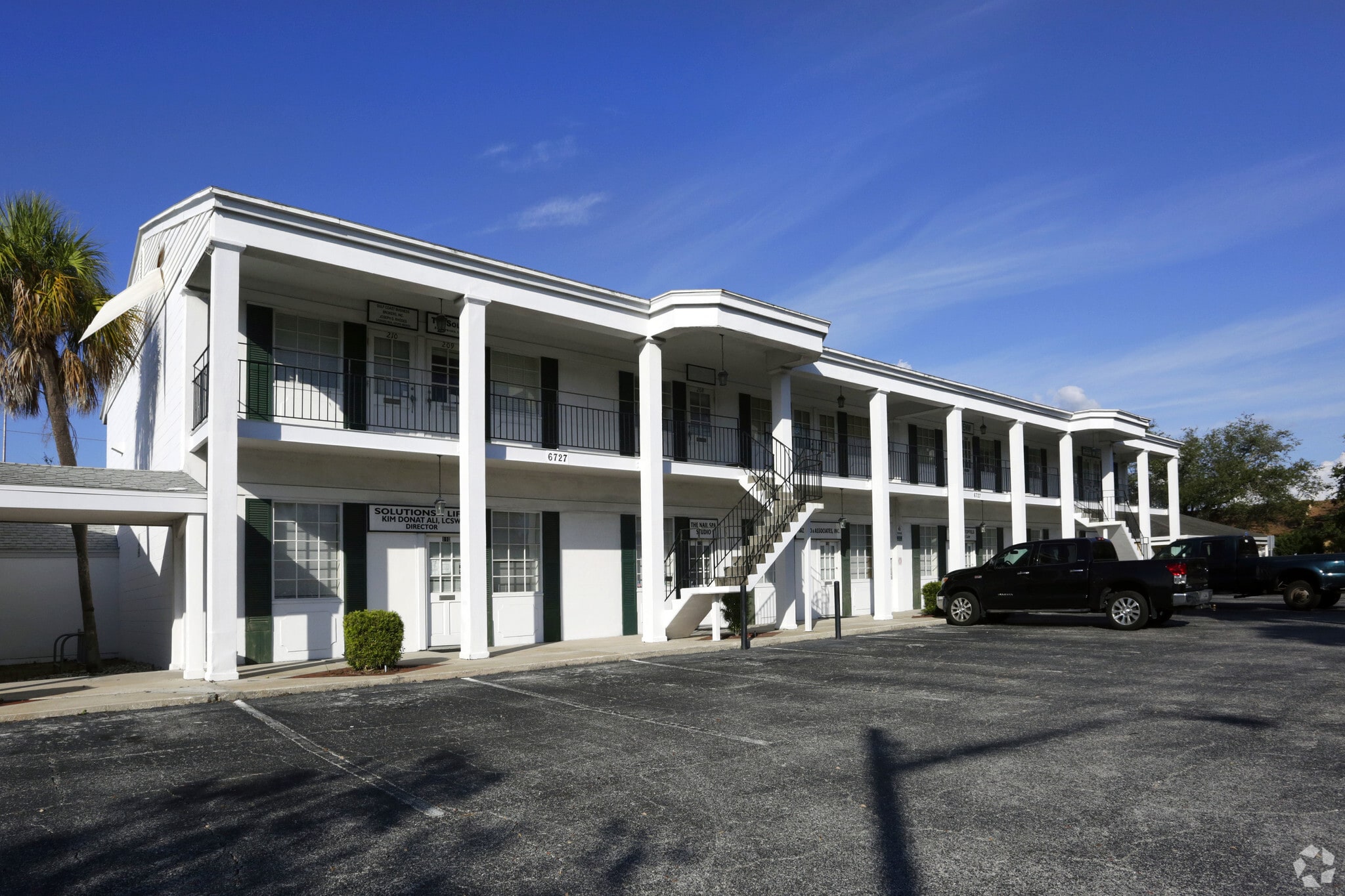 6727 1st Ave S, Saint Petersburg, FL for lease Primary Photo- Image 1 of 6