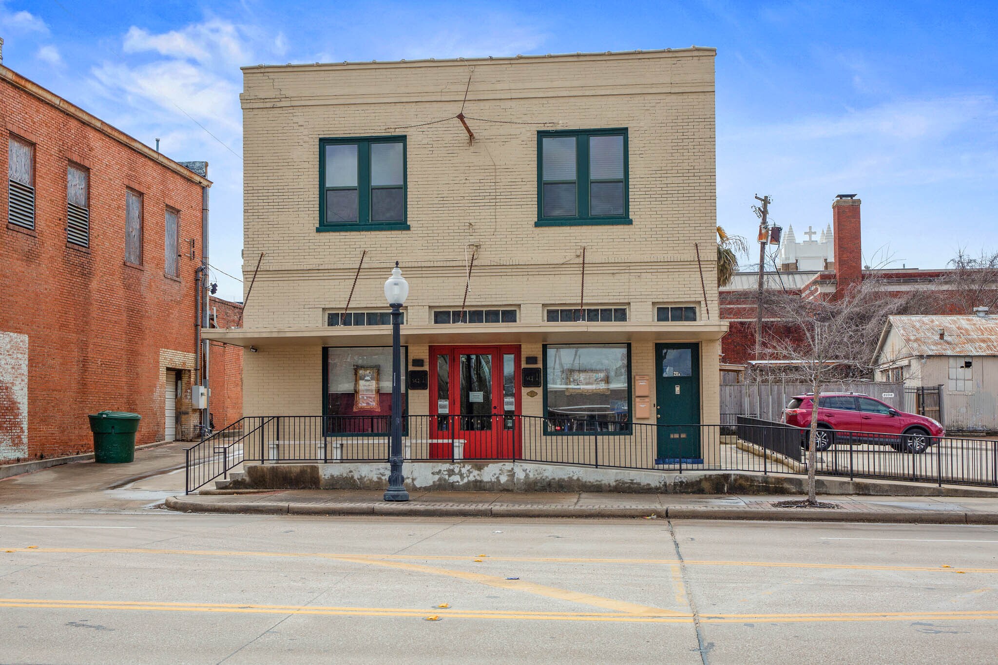 211 W Wm J Bryan Pkwy, Bryan, TX for sale Building Photo- Image 1 of 1