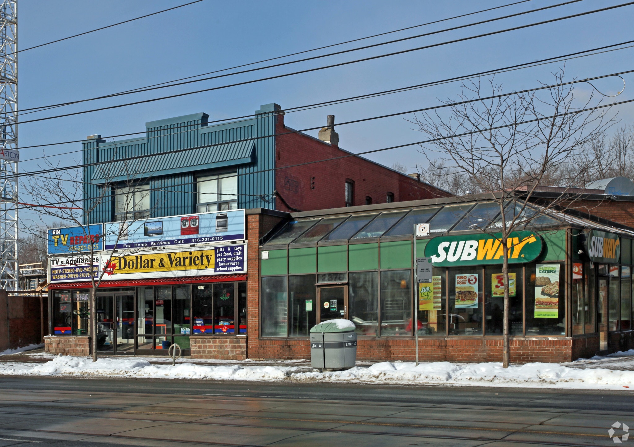 2386 Lake Shore Blvd W, Toronto, ON for lease Primary Photo- Image 1 of 7