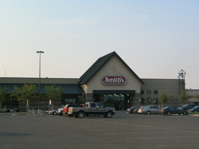 1601 Marketplace Dr Great Falls Mt 59404 Retail Space For