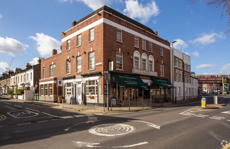 231 Putney Bridge Rd, London for sale - Primary Photo - Image 1 of 1