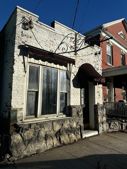 22 W Bridge St, Catskill, NY for sale - Building Photo - Image 1 of 1