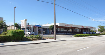 Northlake Plaza - Convenience Store