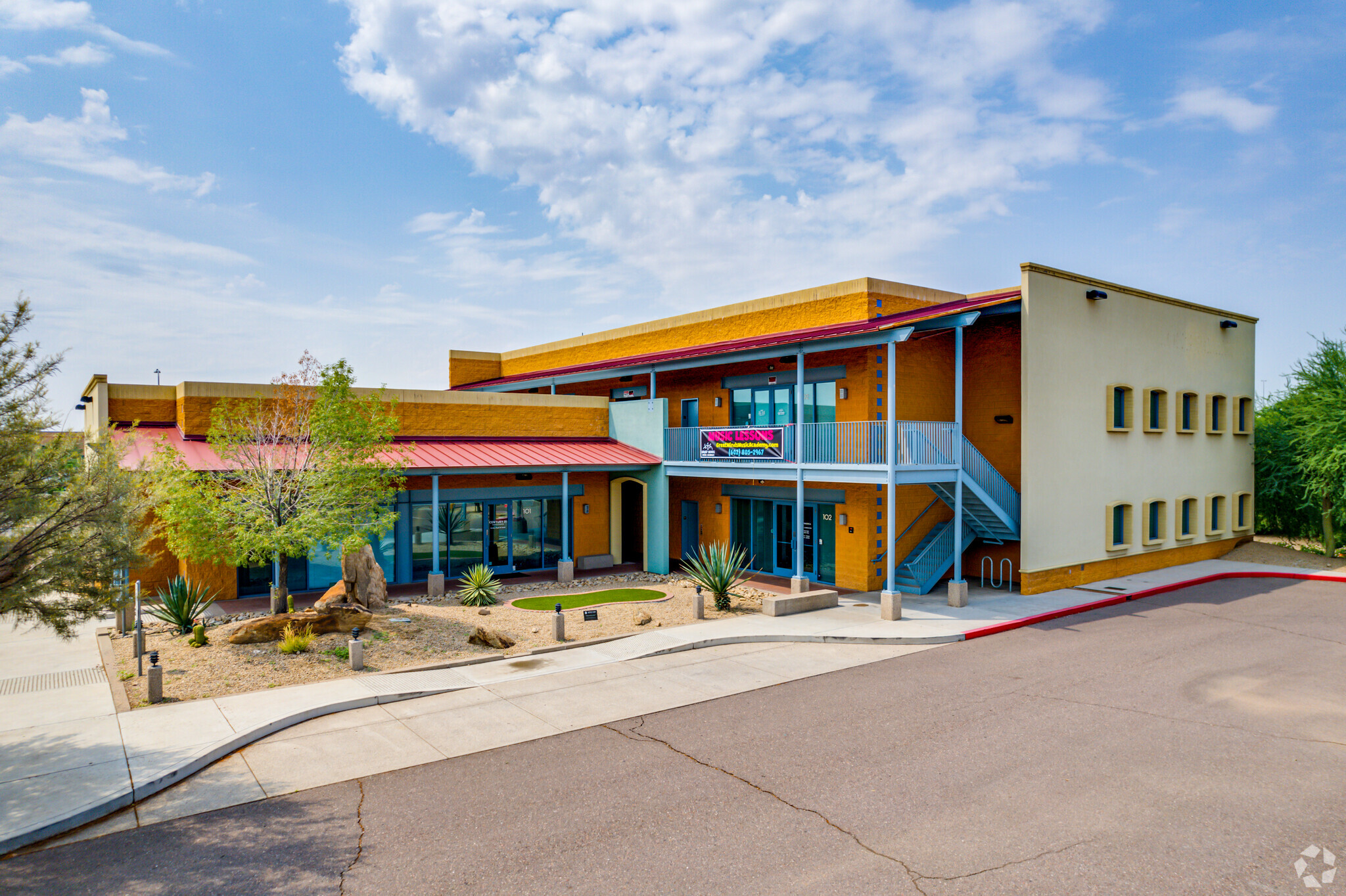 8476 W Thunderbird Rd, Peoria, AZ for lease Building Photo- Image 1 of 23