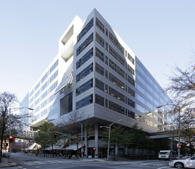 303 Peachtree Center Ave NE, Atlanta, GA for lease - Building Photo - Image 2 of 3