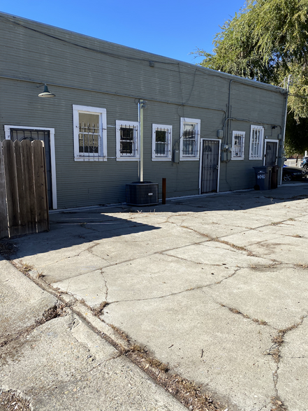 6036-6040 Telegraph Ave, Oakland, CA for lease - Building Photo - Image 3 of 37