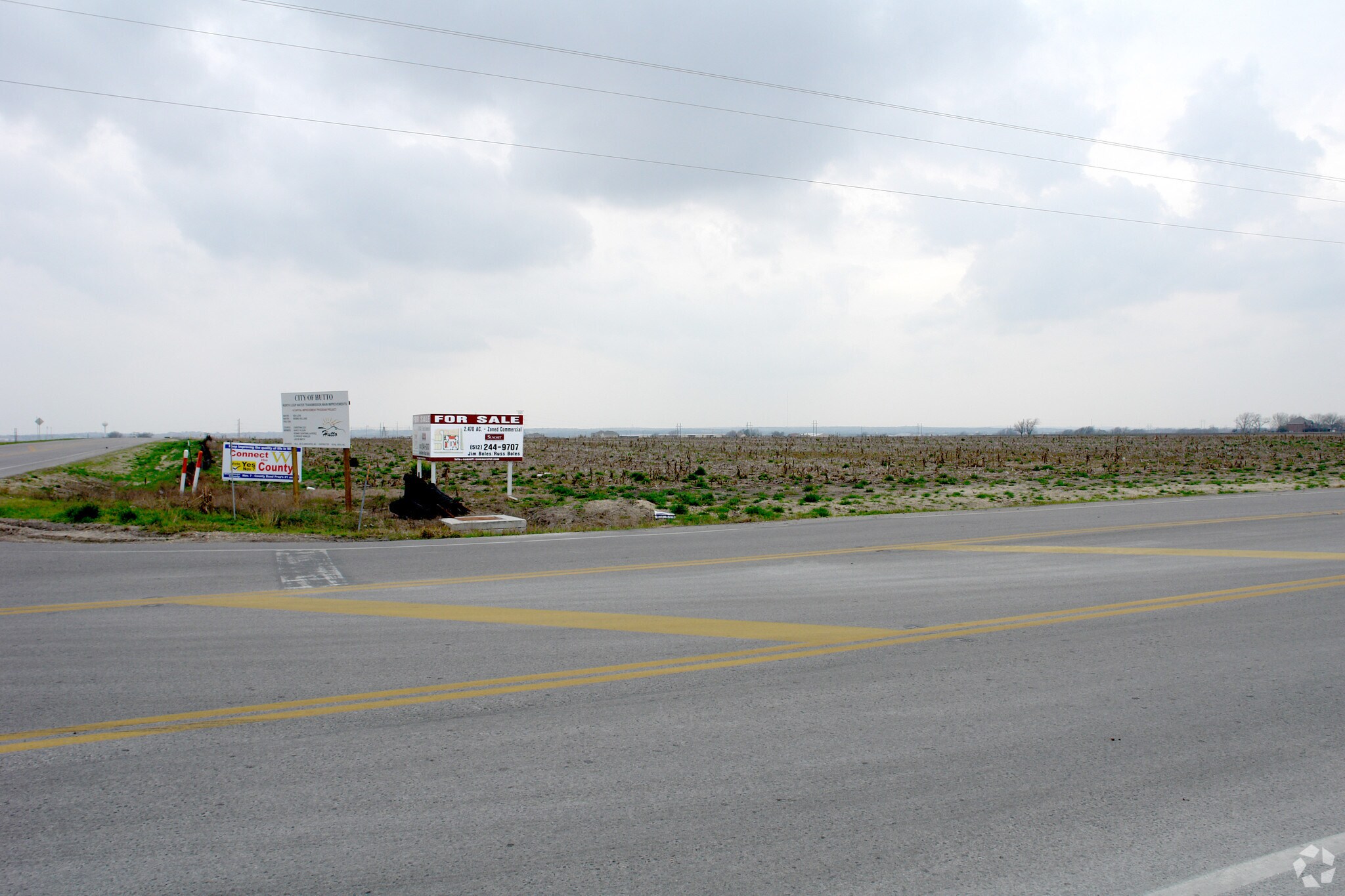 1000 Ed Schmidt Blvd, Hutto, TX for sale Primary Photo- Image 1 of 1