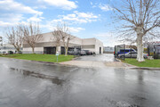 339 S American Cir, Corona CA - Warehouse