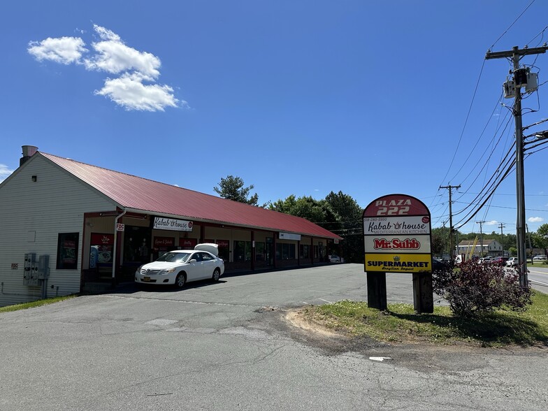 222 Guideboard Rd, Clifton Park, NY for sale - Building Photo - Image 1 of 1