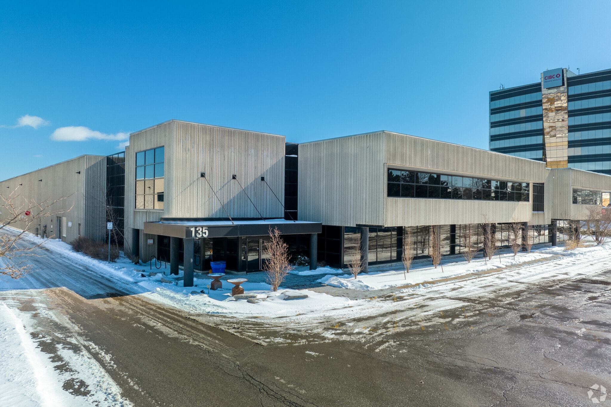 135 Commerce Valley Dr E, Markham, ON for sale Building Photo- Image 1 of 1