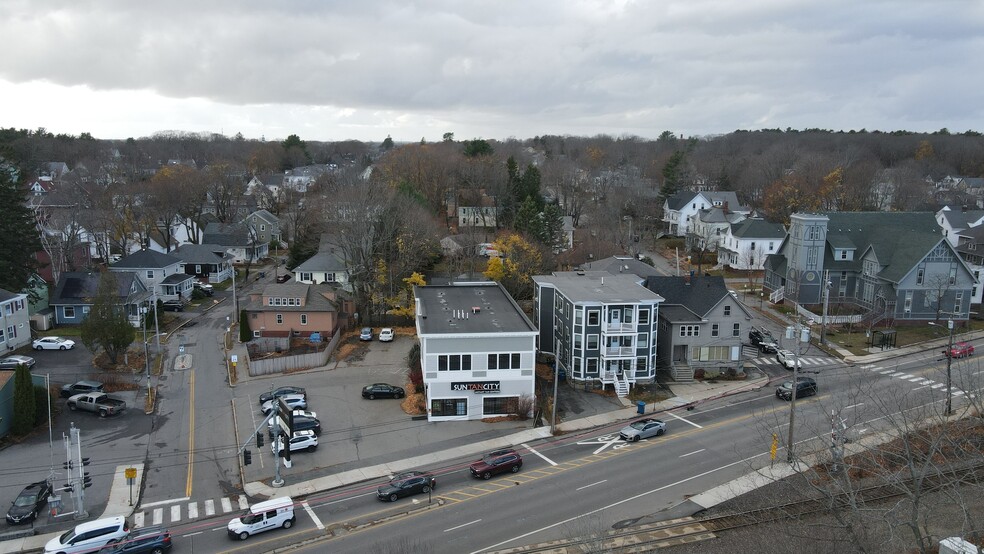 726 Forest Ave, Portland, ME for sale - Building Photo - Image 2 of 9