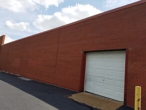 3629-3639 N Lindbergh Blvd, Saint Ann, MO for lease Interior Photo- Image 1 of 7