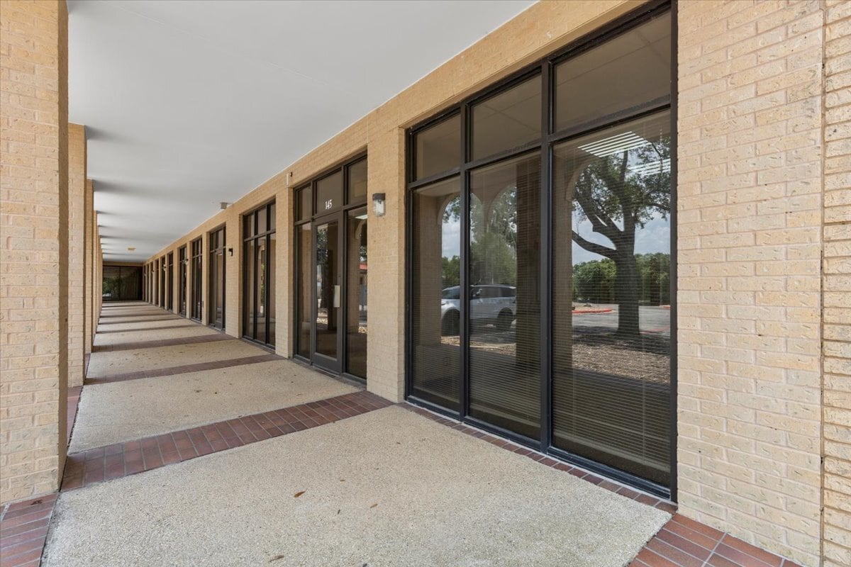 16333 S Great Oaks Dr, Round Rock, TX for lease Interior Photo- Image 1 of 10
