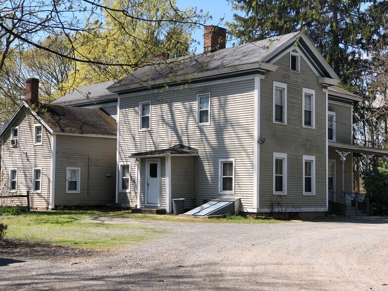 6 Fallkill Rd, Hyde Park, NY for sale - Building Photo - Image 1 of 1