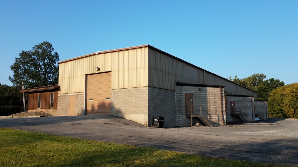 6300 Collett Rd, Farmington, NY for lease - Building Photo - Image 2 of 4