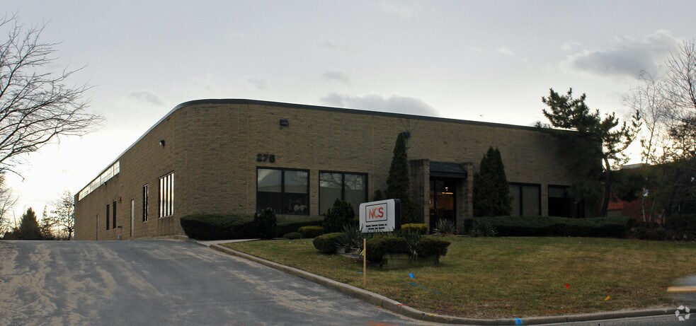 275 Oser Ave, Hauppauge, NY for sale - Primary Photo - Image 1 of 1