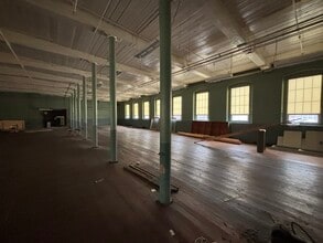 2 Main St, Biddeford, ME for lease Building Photo- Image 2 of 13