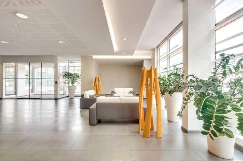 Office in Ivry-sur-Seine for lease - Lobby - Image 2 of 6