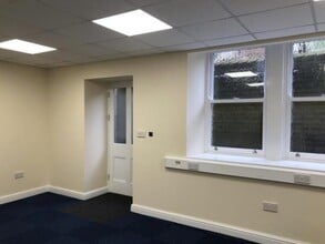 Queens Rd, Huddersfield for lease Interior Photo- Image 1 of 1