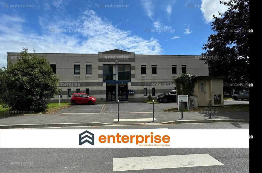 Flex in Villeneuve-d'Ascq for lease - Building Photo - Image 1 of 5