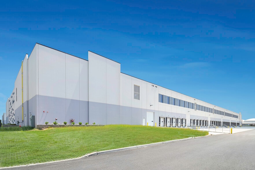 650 Federal Blvd, Carteret, NJ for lease - Building Photo - Image 2 of 18