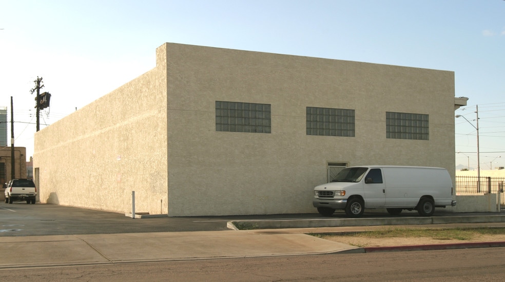 533 W Monroe St, Phoenix, AZ for sale - Building Photo - Image 2 of 8