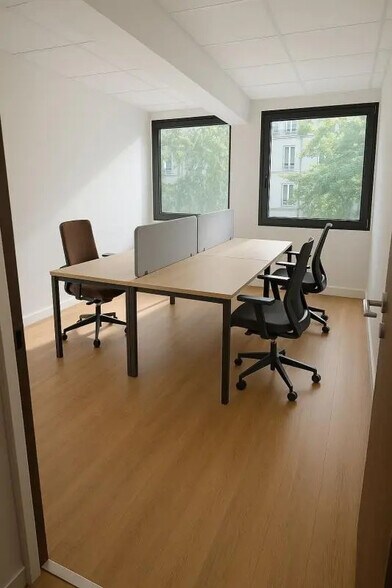 Office in Ivry-sur-Seine for lease - Interior Photo - Image 2 of 6