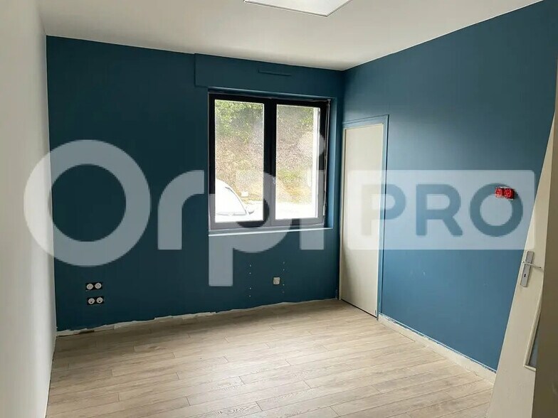 Office in Limoges for lease - Interior Photo - Image 3 of 5