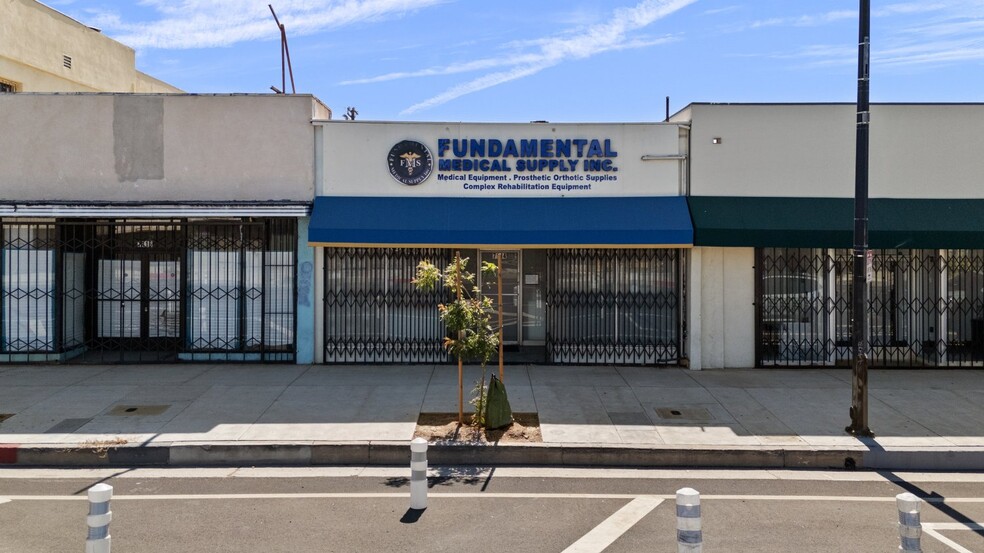 7114 Reseda Blvd, Reseda, CA for lease - Building Photo - Image 1 of 15