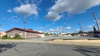 150 W Whittier Blvd, La Habra, CA for sale Building Photo- Image 2 of 7