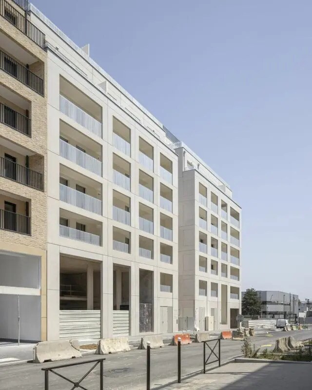 Office in Vitry-sur-Seine for sale Building Photo- Image 1 of 4