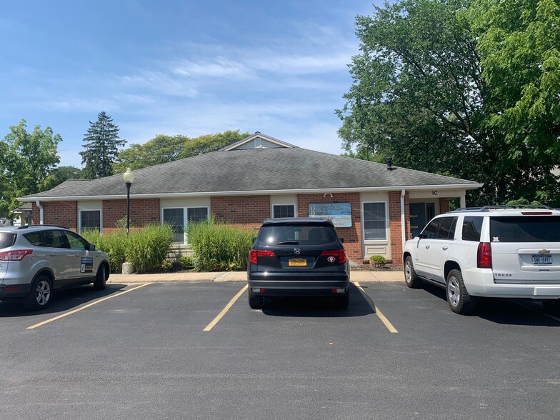 2024 W Henrietta Rd, Rochester, NY 14623