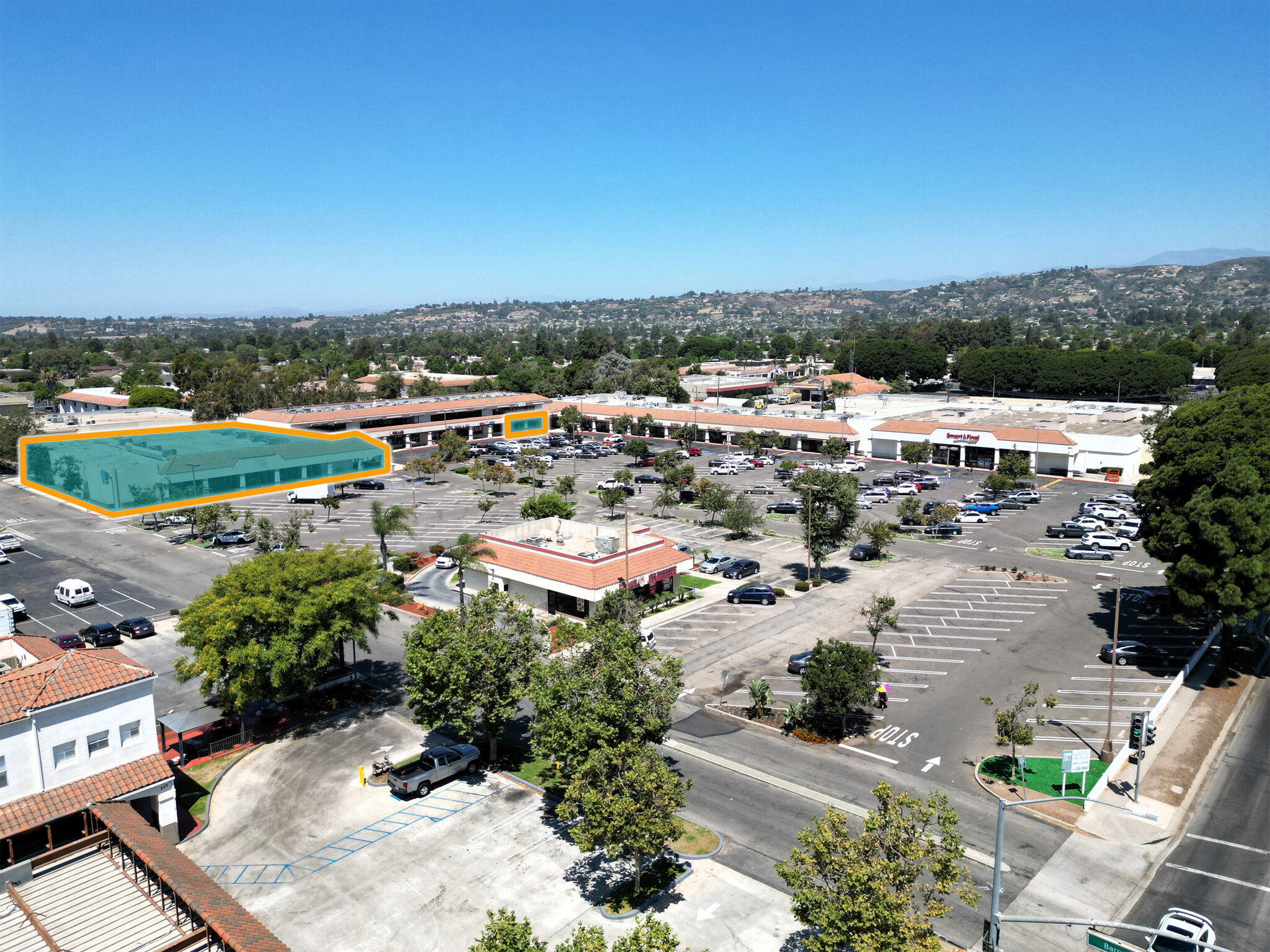 261-393 Arneill Rd, Camarillo, CA for lease Building Photo- Image 1 of 20