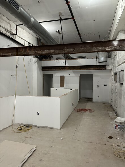 2301 N Front St, Philadelphia, PA for lease - Interior Photo - Image 2 of 2