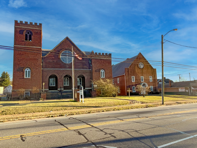 1912 Waughtown St, Winston-Salem, NC for sale - Building Photo - Image 1 of 2