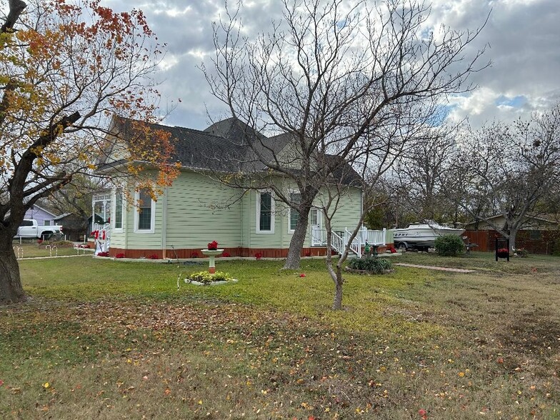 309 N Lexington St, Manor, TX for sale - Building Photo - Image 2 of 11