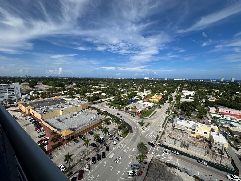 1720 Harrison St, Hollywood, FL for sale - Building Photo - Image 3 of 30