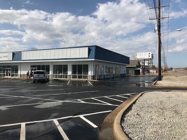 1809 E Parker Rd Jonesboro Ar 72404 Retail Space For Lease