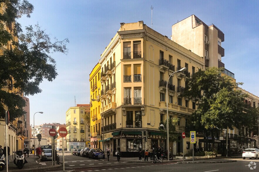 Retail in Madrid, Madrid for lease - Building Photo - Image 1 of 1