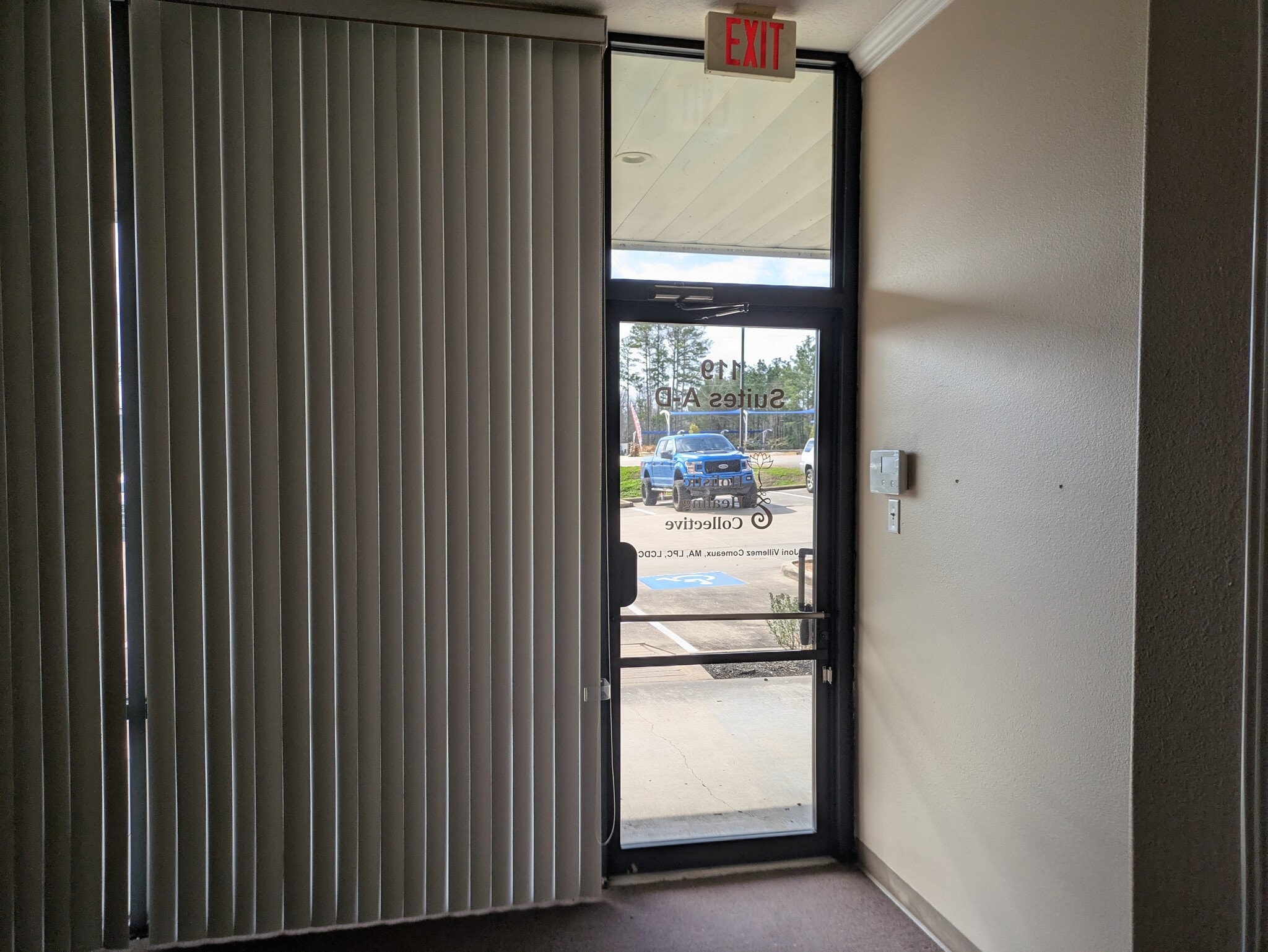 16955 Walden Rd, Montgomery, TX for lease Building Photo- Image 1 of 9