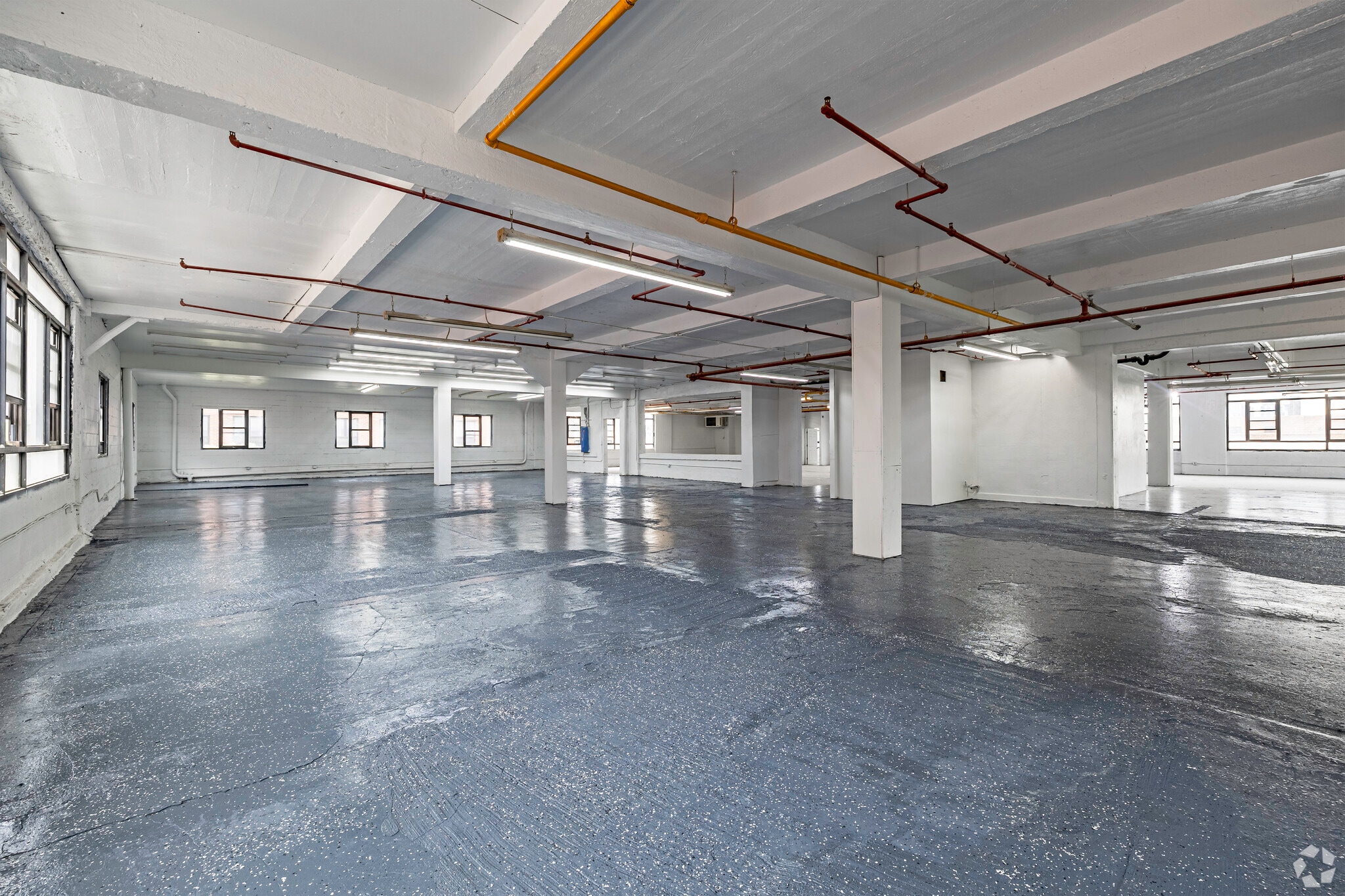 753-755 E 134th St, Bronx, NY for lease Interior Photo- Image 1 of 9