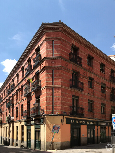 Calle Acuerdo, 17, Madrid, Madrid for lease - Building Photo - Image 2 of 2