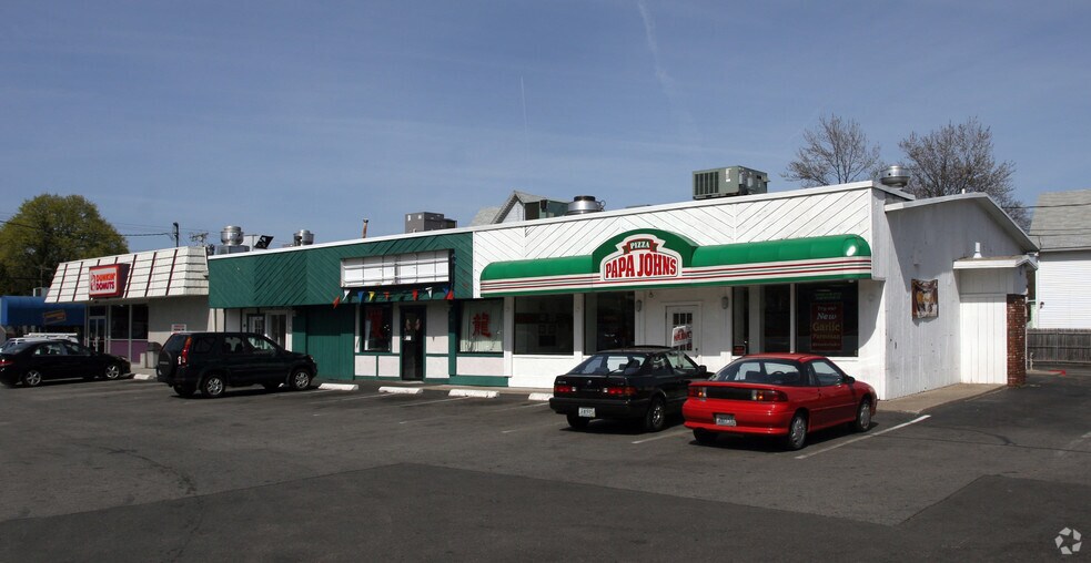 379 Smithfield Ave, Pawtucket, RI for sale - Primary Photo - Image 1 of 1