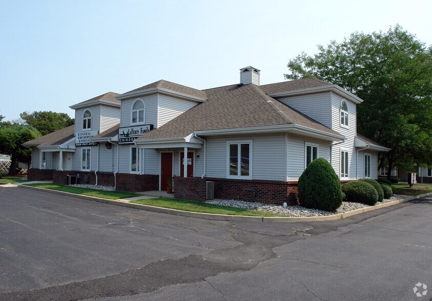 403 Commerce Ln, West Berlin, NJ for sale - Building Photo - Image 1 of 1