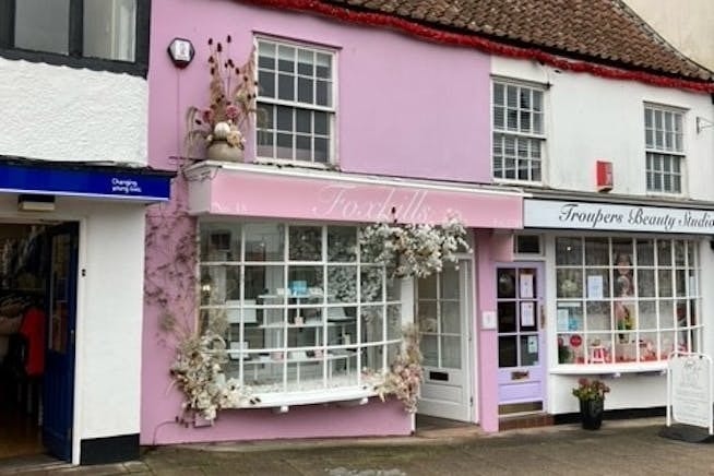 18 High St, Thornbury for sale Primary Photo- Image 1 of 1