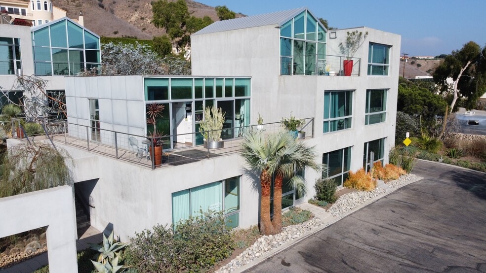 24955 Pacific Coast Hwy, Malibu, CA for lease - Building Photo - Image 2 of 4